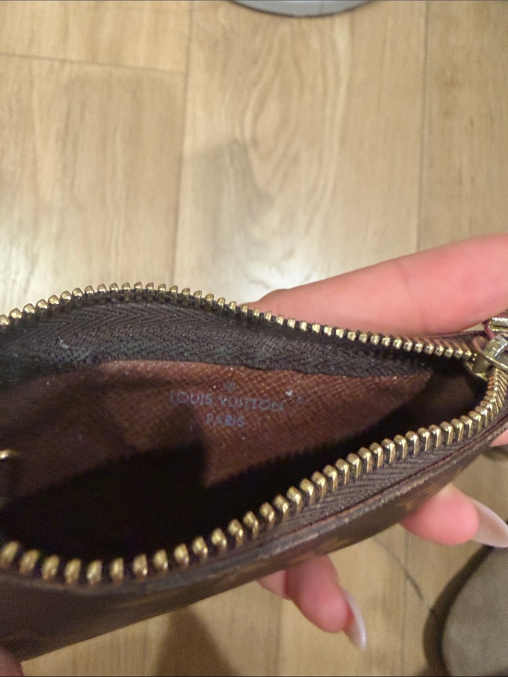 Louis Vuitton Monogram Zippy Key Pouch - Dark Brown & Tan - Picture 4 of 4